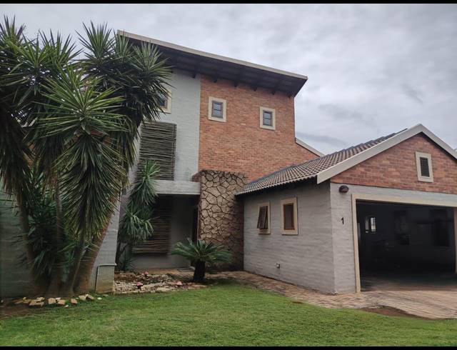 3 BEDROOM TOWNHOUSE FOR SALE IN WATERVAL EAST